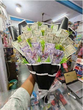 The Royal Cash Celebration Bouquet
